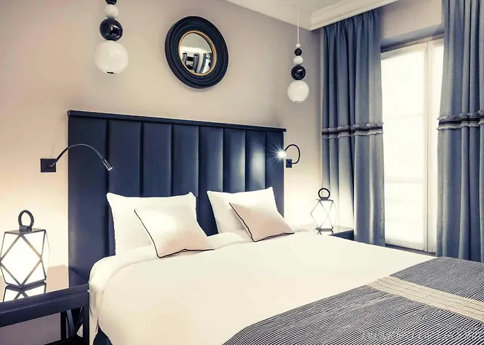 Mercure Paris Arc De Triomphe Wagram